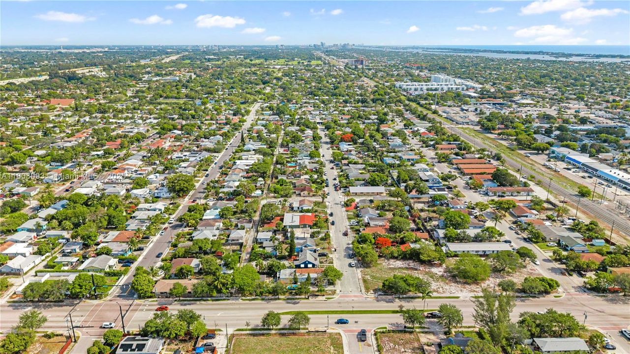 待售: $399,000 (3 贝兹, 2 浴室, 1462 平方英尺)