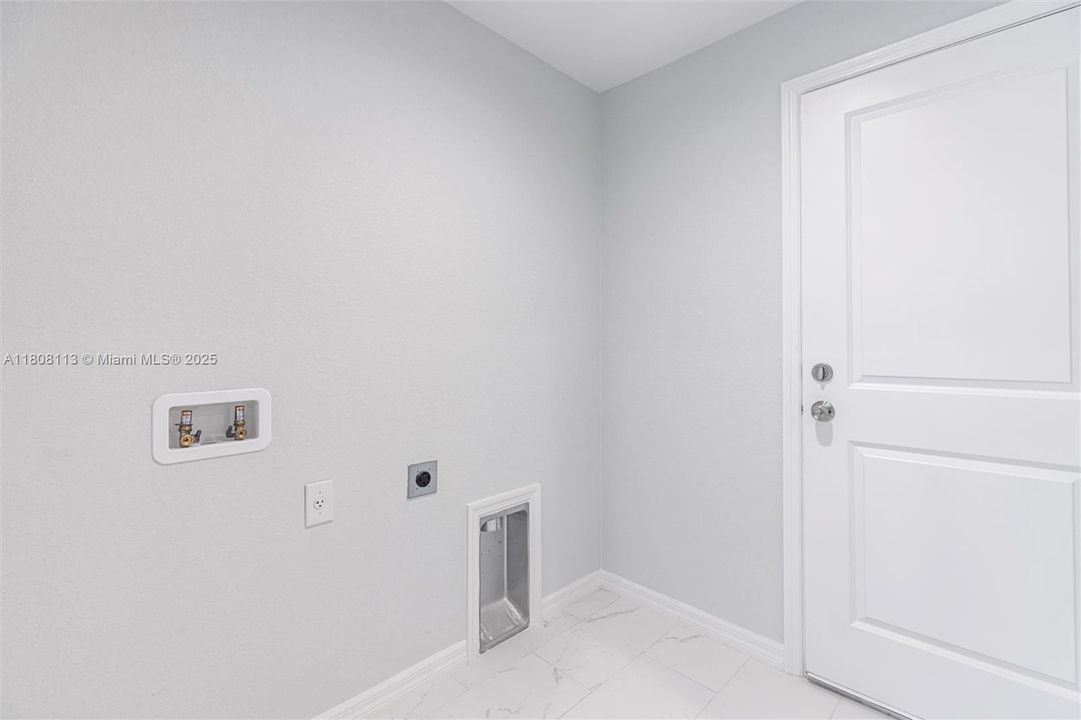 В аренду: $2,200 (3 спален, 2 ванн, 1503 Квадратных фут)