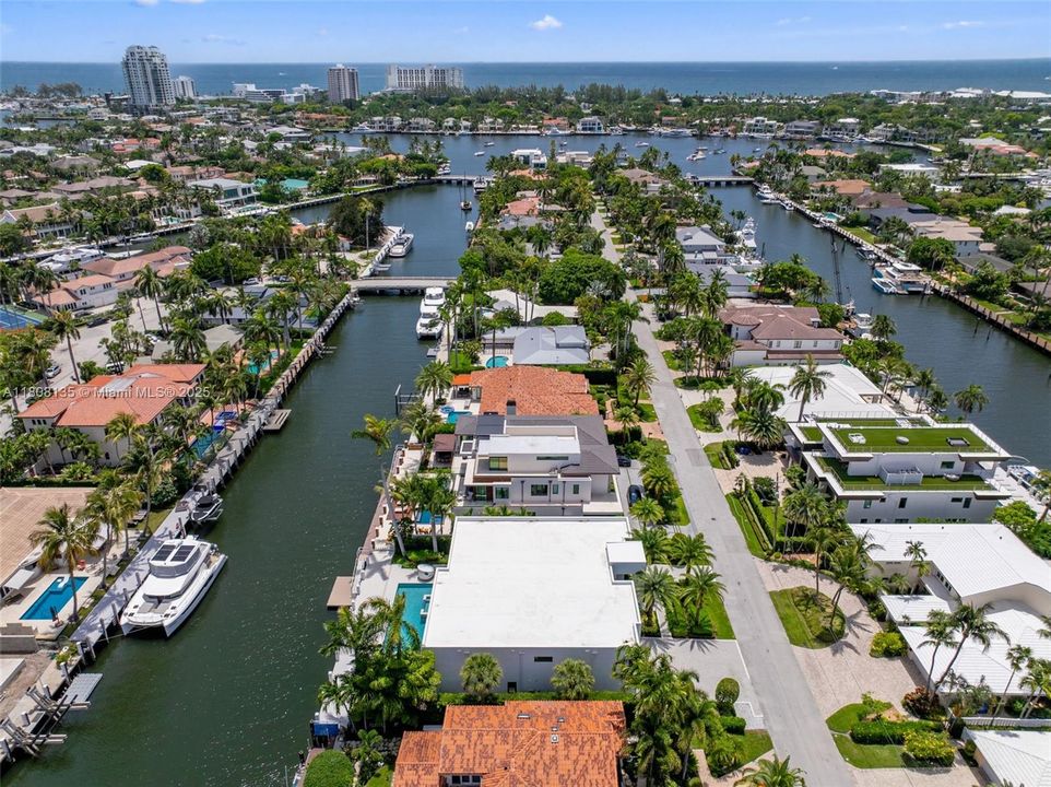 For Sale: $12,995,000 (6 beds, 6 baths, 0 Square Feet)