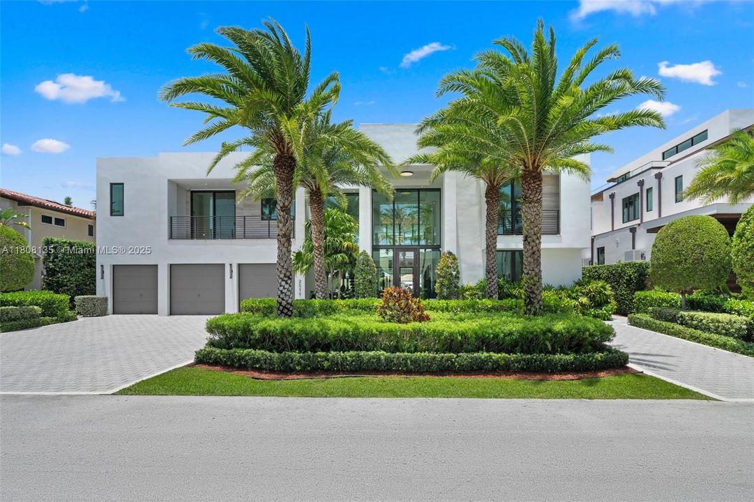 For Sale: $12,995,000 (6 beds, 6 baths, 0 Square Feet)