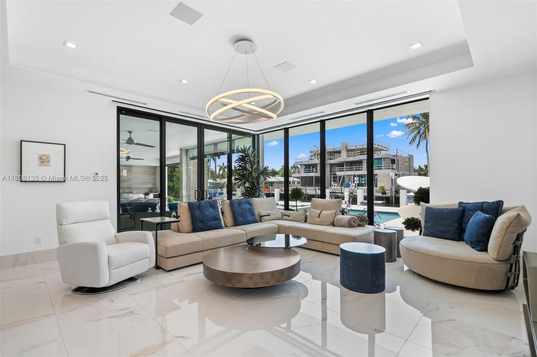 For Sale: $12,995,000 (6 beds, 6 baths, 0 Square Feet)