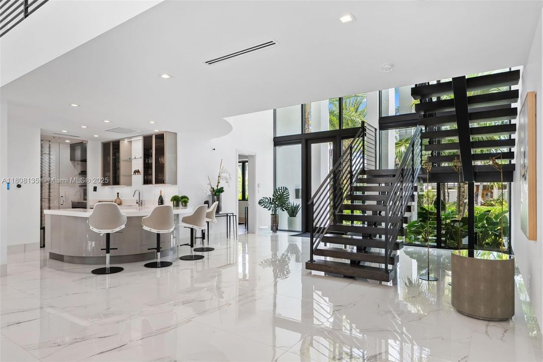 For Sale: $12,995,000 (6 beds, 6 baths, 0 Square Feet)