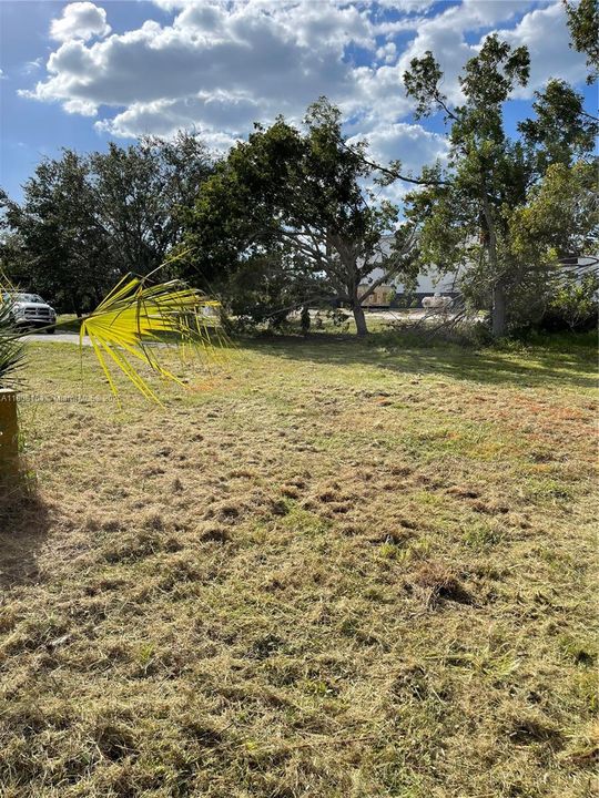 For Sale: $98,100 (0.52 acres)