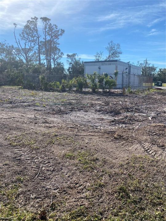 For Sale: $98,100 (0.52 acres)