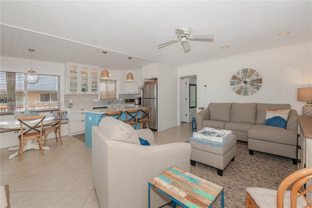 Recently Sold: $189,900 (2 beds, 1 baths, 848 Square Feet)