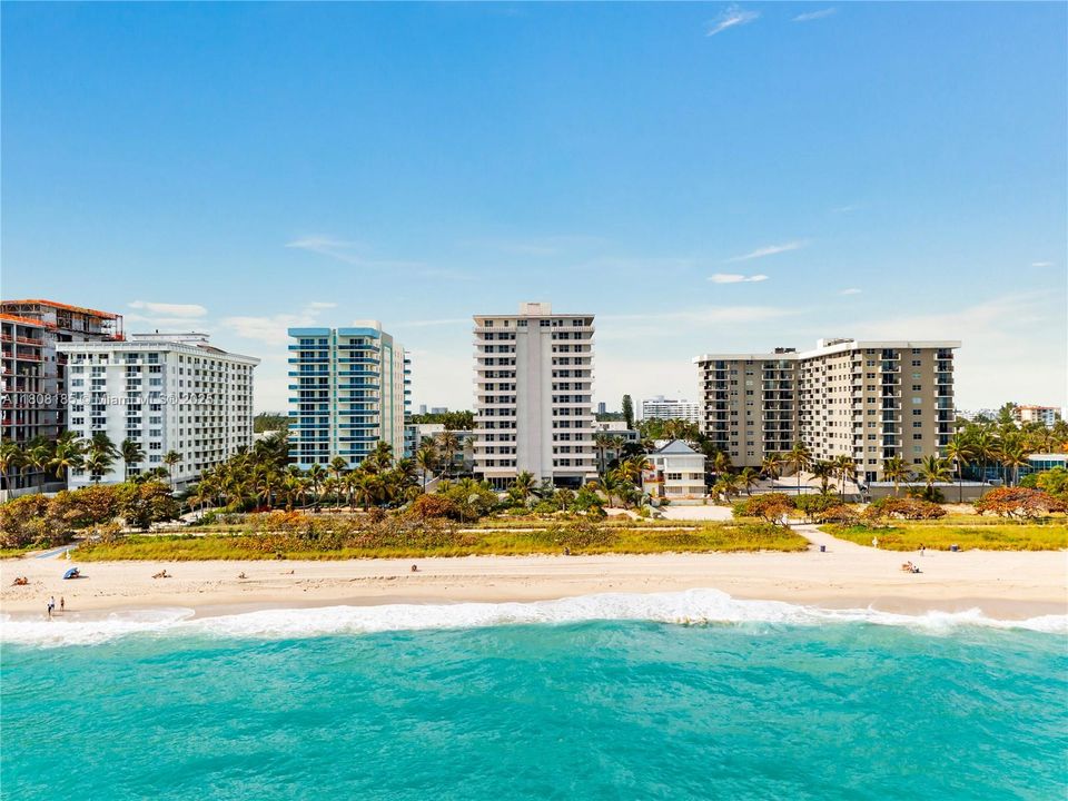 最近售出: $395,000 (1 贝兹, 1 浴室, 918 平方英尺)