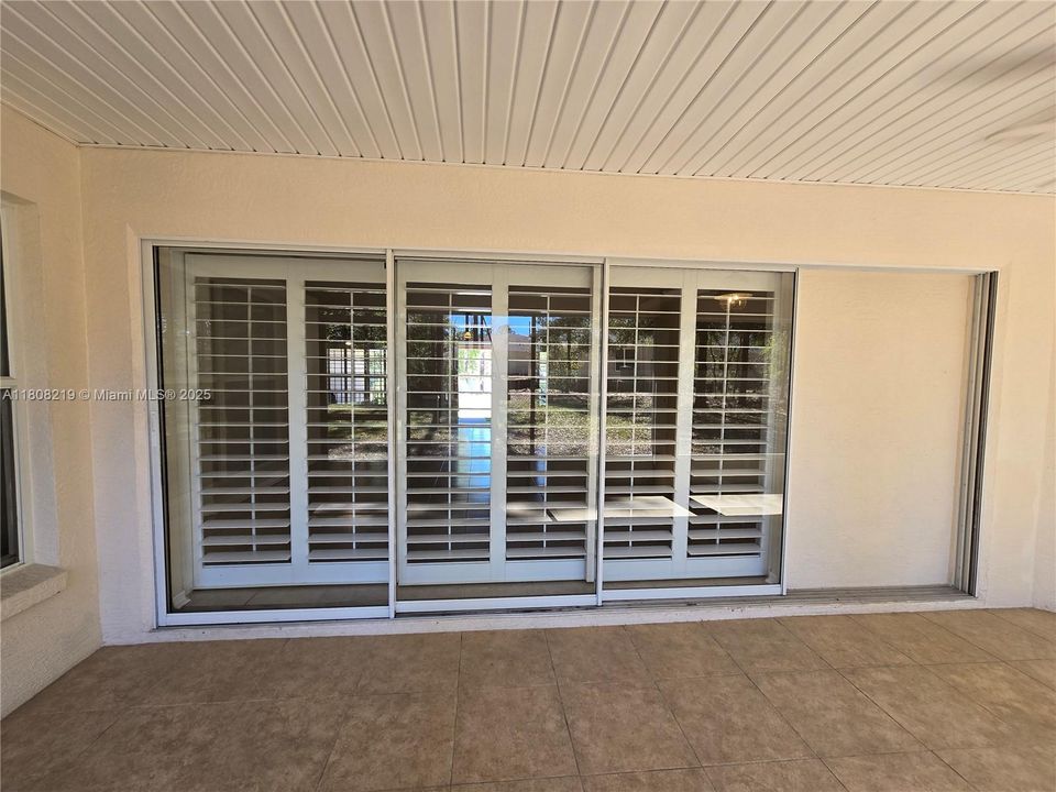 待售: $359,000 (4 贝兹, 2 浴室, 3000 平方英尺)