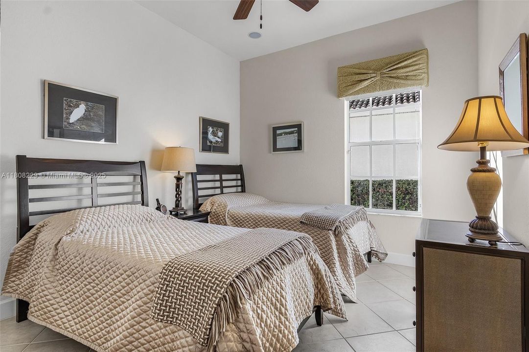 Recently Sold: $689,000 (3 beds, 2 baths, 1938 Square Feet)