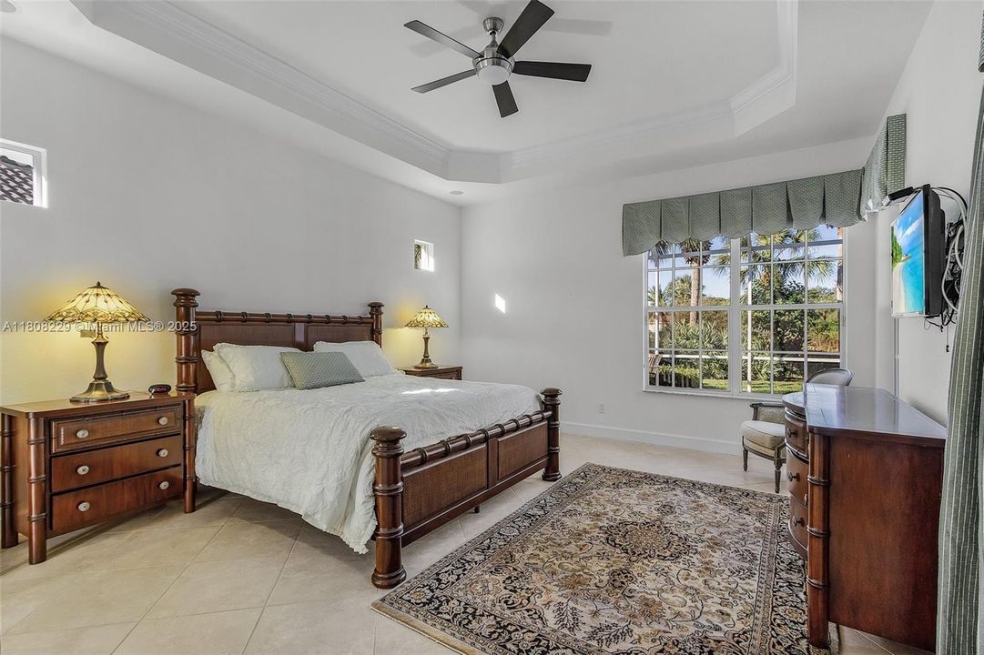 Recently Sold: $689,000 (3 beds, 2 baths, 1938 Square Feet)