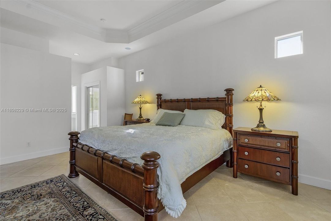 Recently Sold: $689,000 (3 beds, 2 baths, 1938 Square Feet)