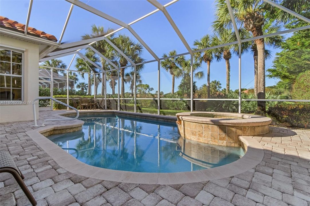 Recently Sold: $689,000 (3 beds, 2 baths, 1938 Square Feet)