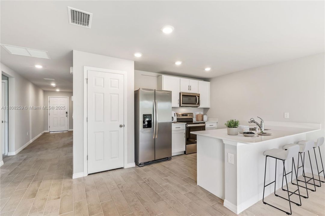 Recently Rented: $2,300 (4 beds, 2 baths, 0 Square Feet)