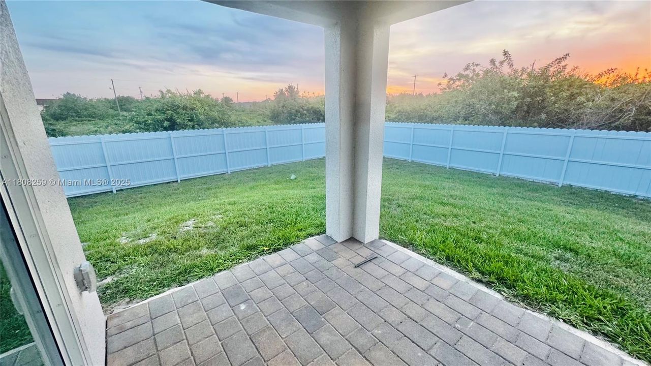 Recently Rented: $2,300 (4 beds, 2 baths, 0 Square Feet)