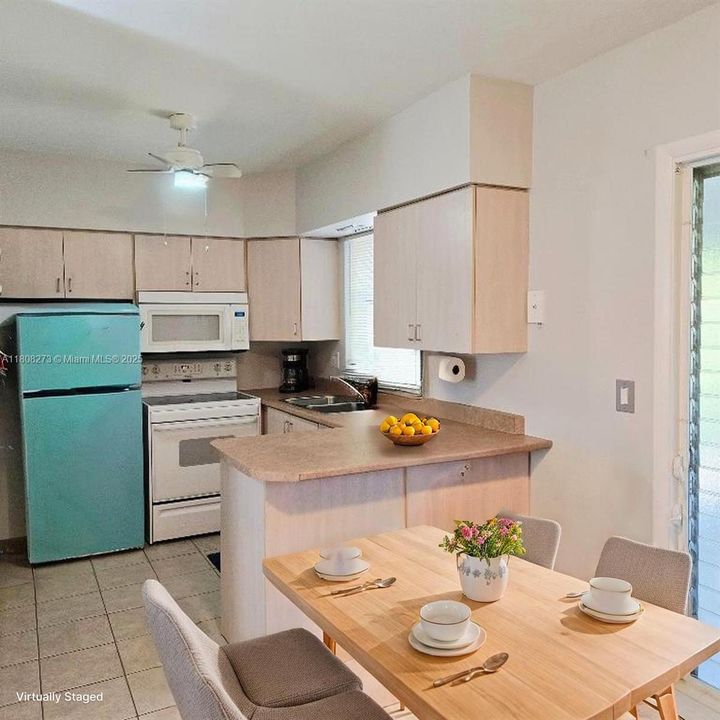 Active With Contract: $95,000 (1 beds, 1 baths, 600 Square Feet)