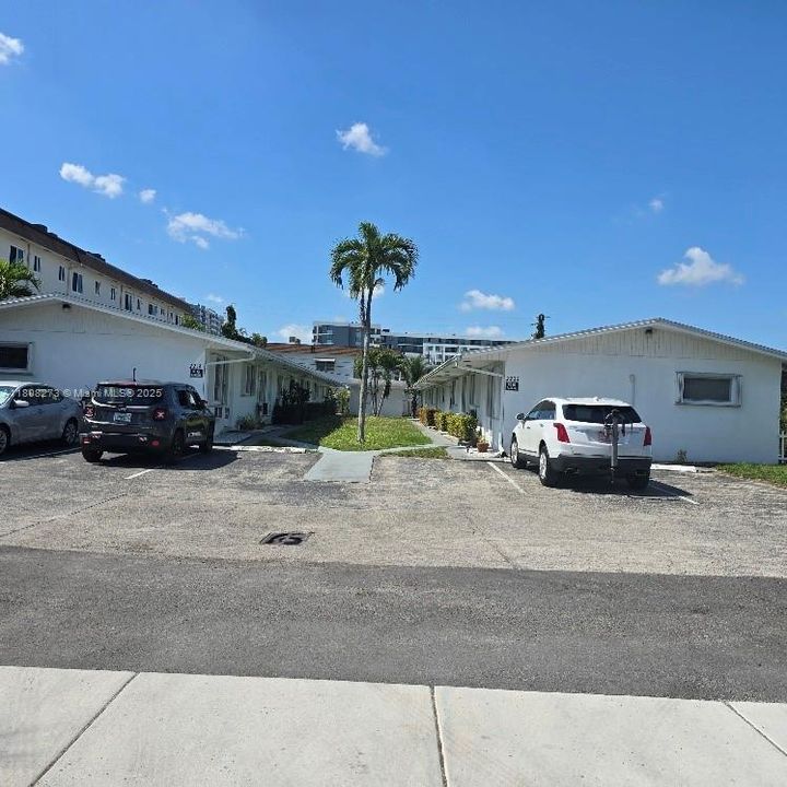 Active With Contract: $95,000 (1 beds, 1 baths, 600 Square Feet)