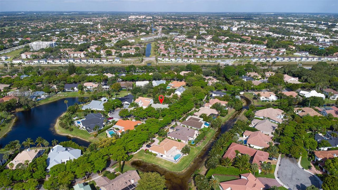 Recently Sold: $1,485,000 (4 beds, 2 baths, 3056 Square Feet)