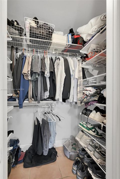 Recently Sold: $1,485,000 (4 beds, 2 baths, 3056 Square Feet)