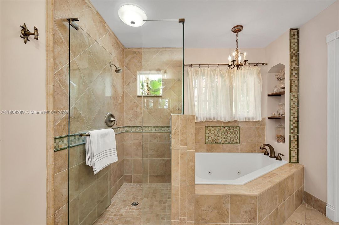 Recently Sold: $1,485,000 (4 beds, 2 baths, 3056 Square Feet)