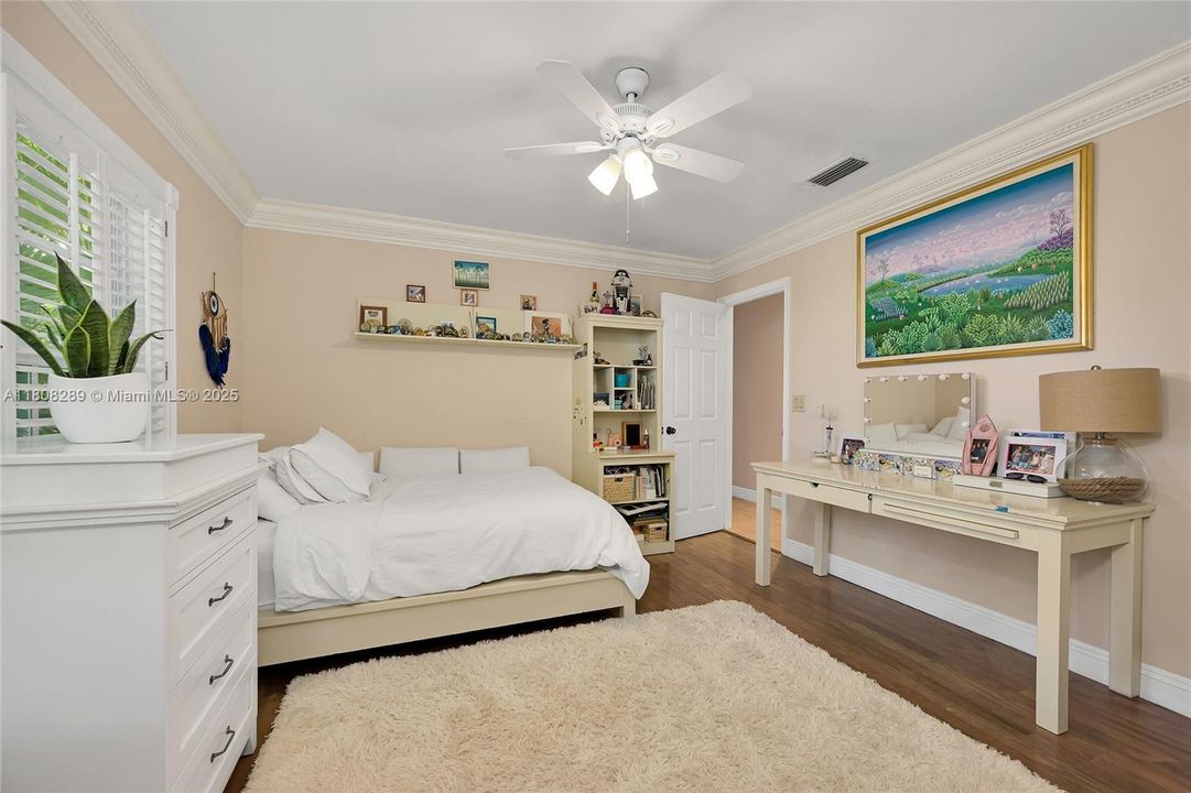 Recently Sold: $1,485,000 (4 beds, 2 baths, 3056 Square Feet)