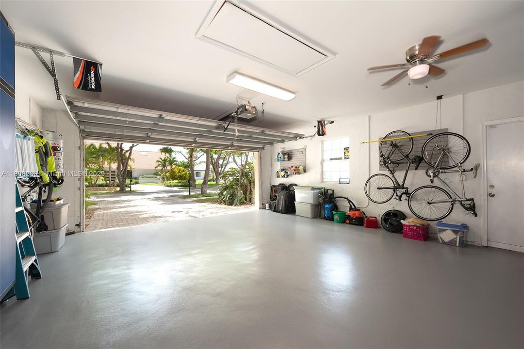 Recently Sold: $1,485,000 (4 beds, 2 baths, 3056 Square Feet)