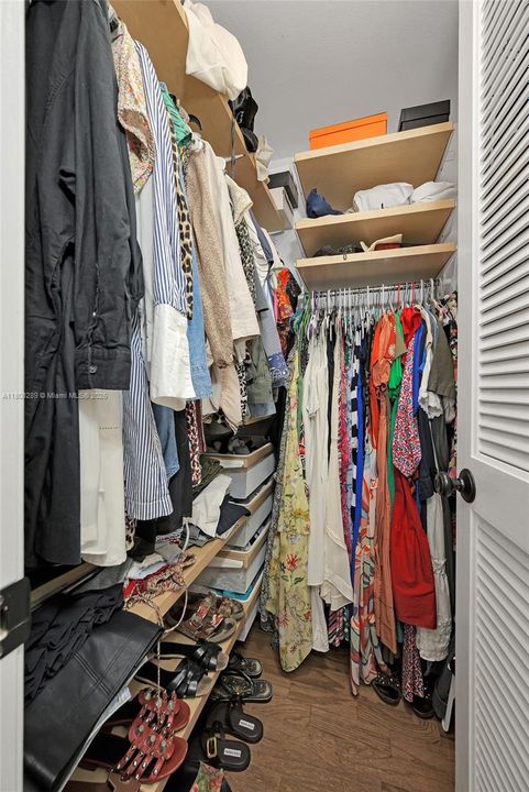 Recently Sold: $1,485,000 (4 beds, 2 baths, 3056 Square Feet)