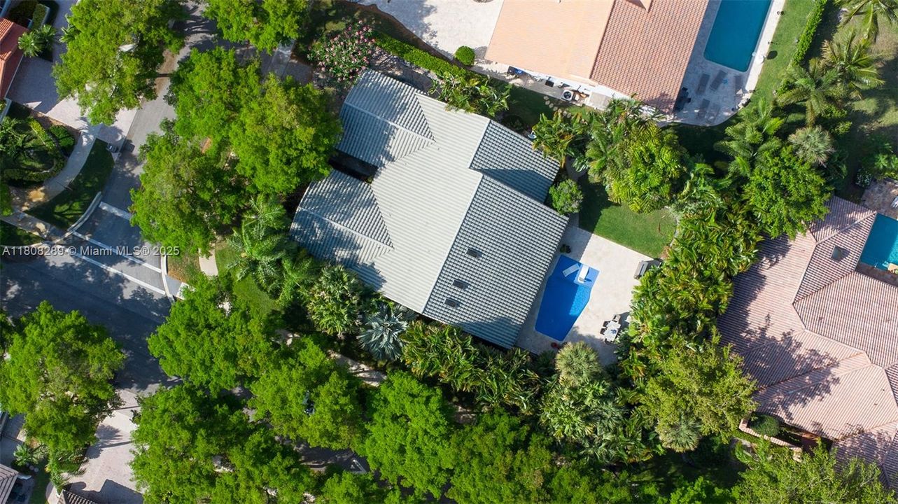 Recently Sold: $1,485,000 (4 beds, 2 baths, 3056 Square Feet)