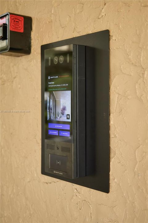 На продажу: $319,000 (2 спален, 2 ванн, 1235 Квадратных фут)