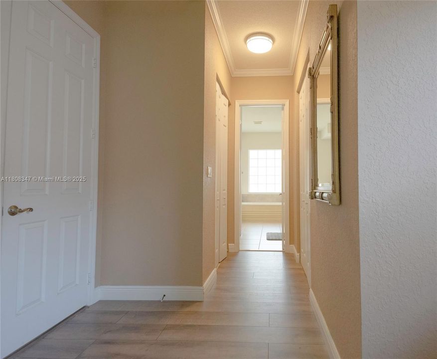 Recently Sold: $1,050,000 (4 beds, 3 baths, 2729 Square Feet)