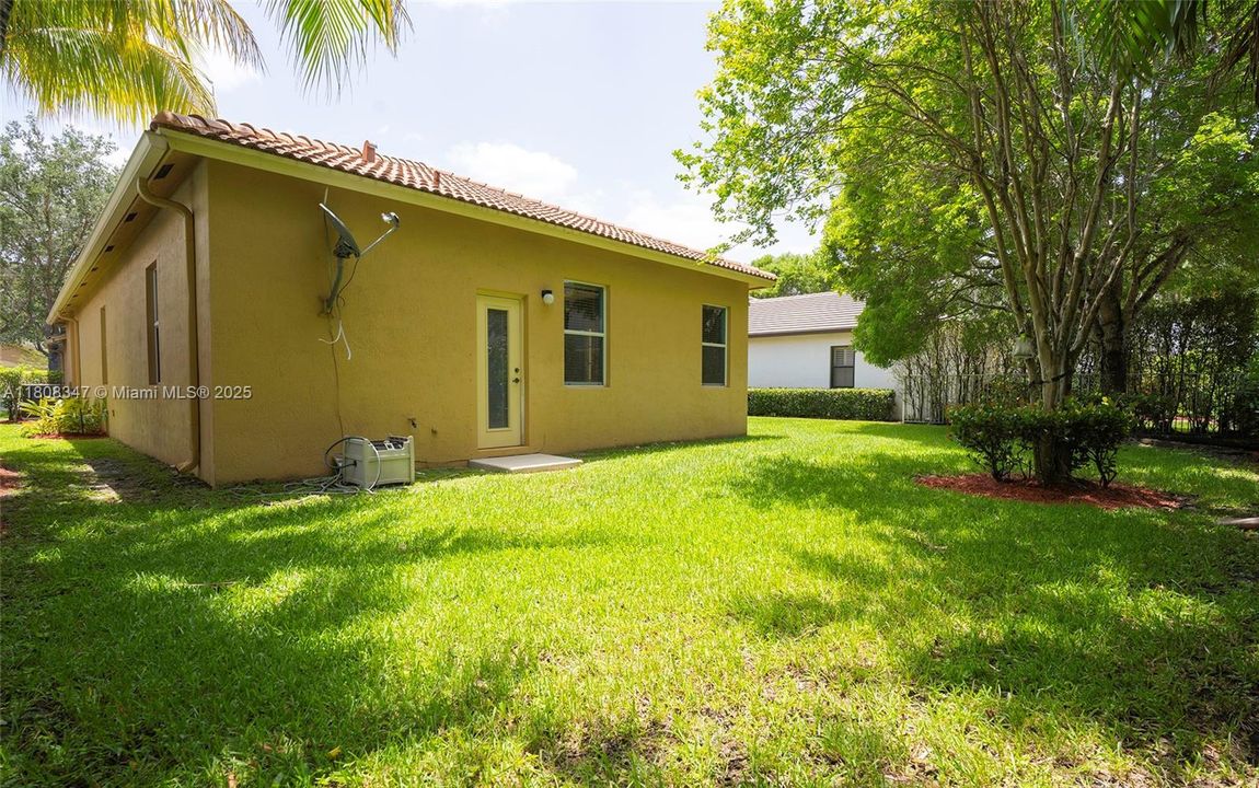 Recently Sold: $1,050,000 (4 beds, 3 baths, 2729 Square Feet)