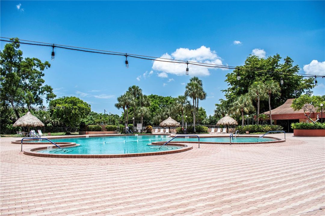 En Venta: $114,999 (2 camas, 2 baños, 958 Pies cuadrados)