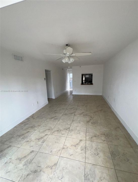 Vendido Recientemente: $375,000 (2 camas, 2 baños, 872 Pies cuadrados)
