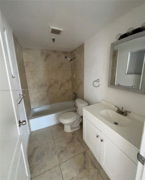 Vendido Recientemente: $375,000 (2 camas, 2 baños, 872 Pies cuadrados)