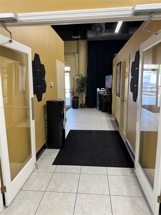 出租: $2,800 (0 贝兹, 0 浴室, 0 平方英尺)