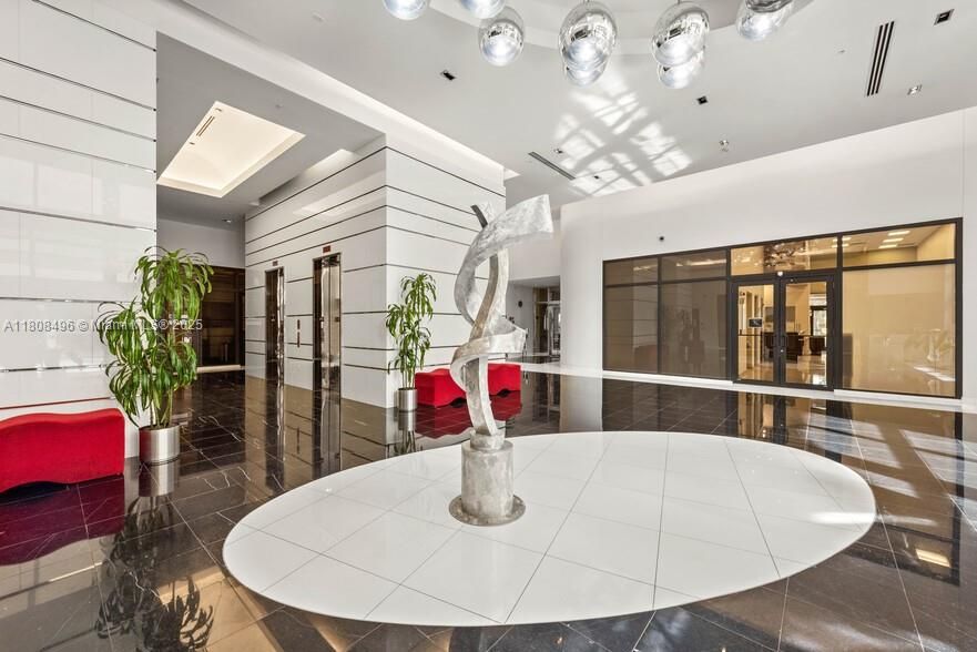 待售: $11,414,680 (0 贝兹, 0 浴室, 0 平方英尺)