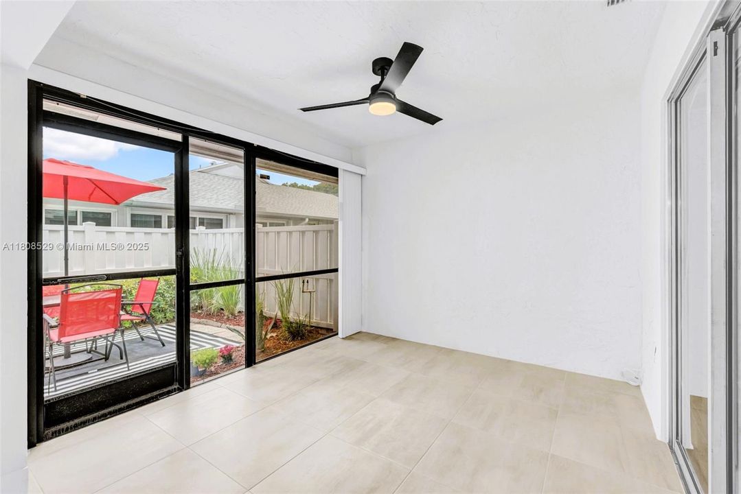 最近售出: $369,000 (2 贝兹, 2 浴室, 1148 平方英尺)