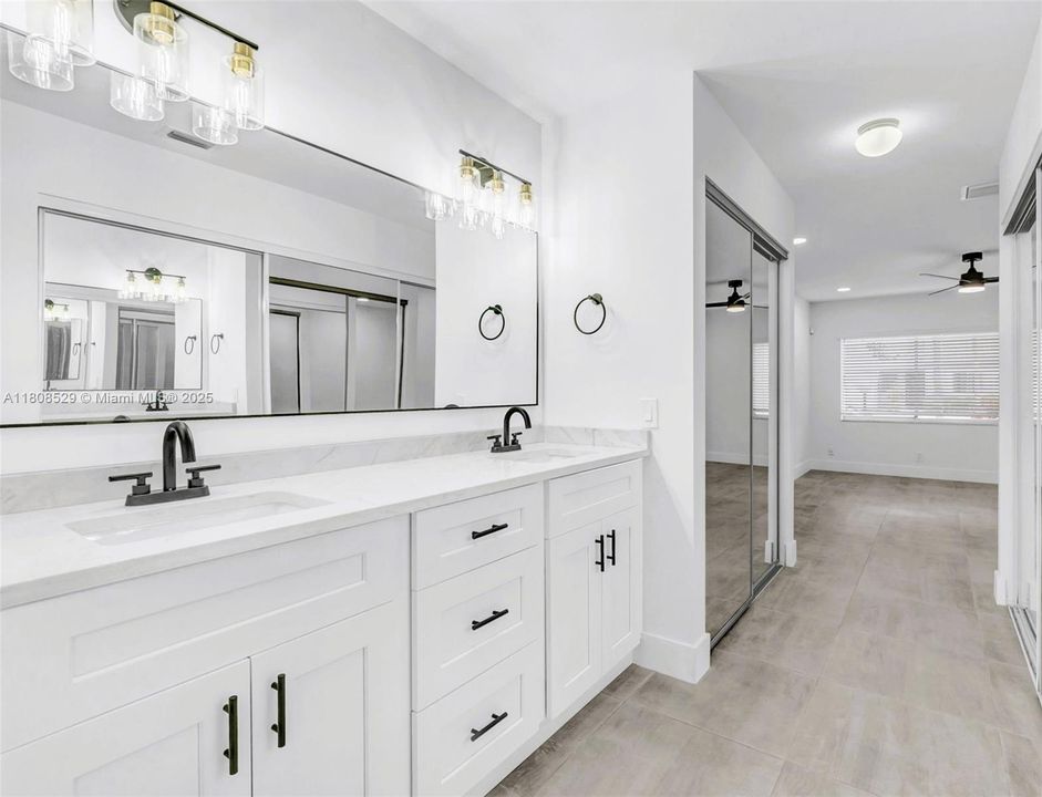 最近售出: $369,000 (2 贝兹, 2 浴室, 1148 平方英尺)