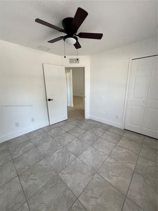 Recently Rented: $1,780 (3 beds, 2 baths, 1150 Square Feet)