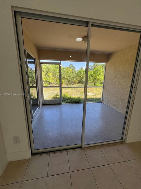 Recently Rented: $1,780 (3 beds, 2 baths, 1150 Square Feet)