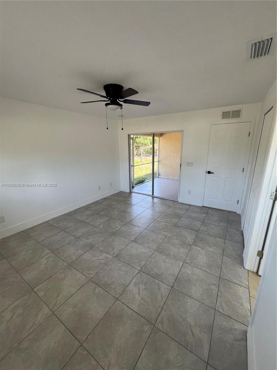 Recently Rented: $1,780 (3 beds, 2 baths, 1150 Square Feet)