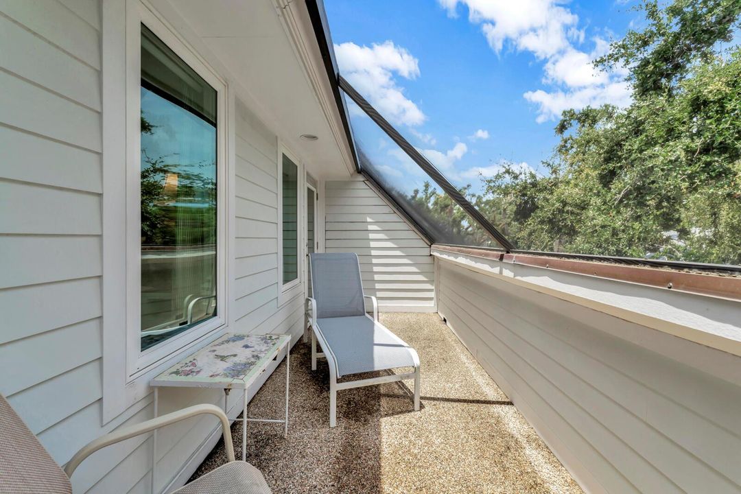 645 riomar Dr-57