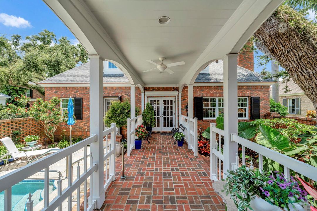 645 riomar Dr-20
