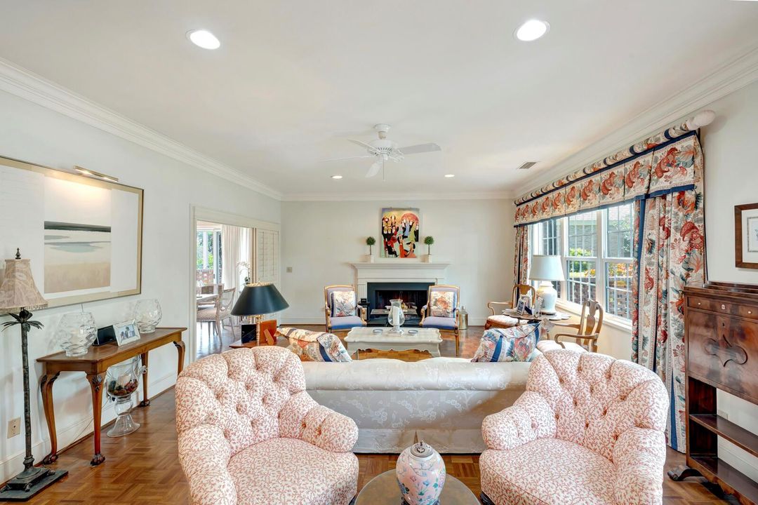 645 riomar Dr-14