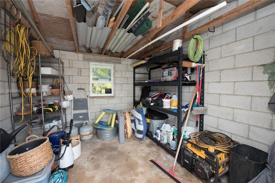 Недавно продано: $1,100,000 (3 спален, 2 ванн, 2234 Квадратных фут)