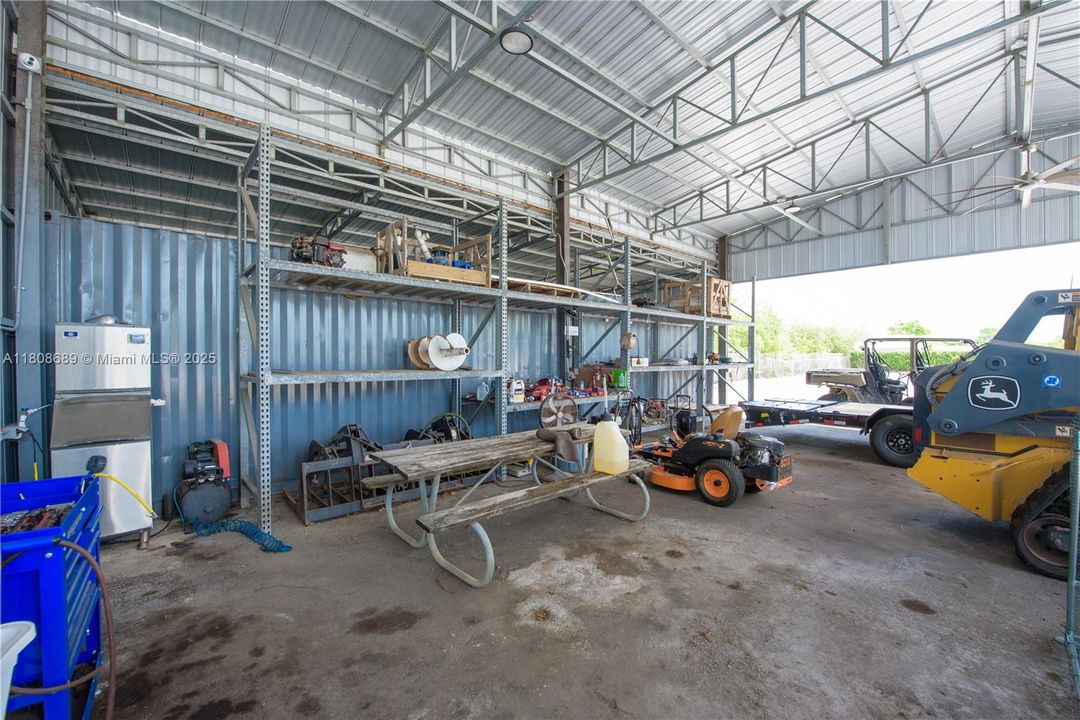 Недавно продано: $1,100,000 (3 спален, 2 ванн, 2234 Квадратных фут)