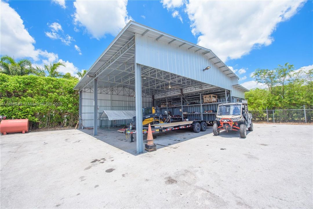 Недавно продано: $1,100,000 (3 спален, 2 ванн, 2234 Квадратных фут)