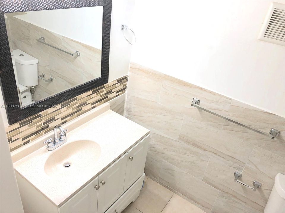 Activo con contrato: $199,000 (1 camas, 1 baños, 550 Pies cuadrados)