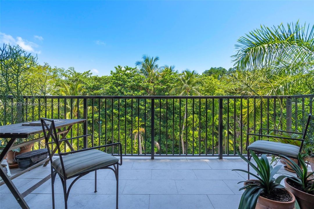 This is such a serene view!