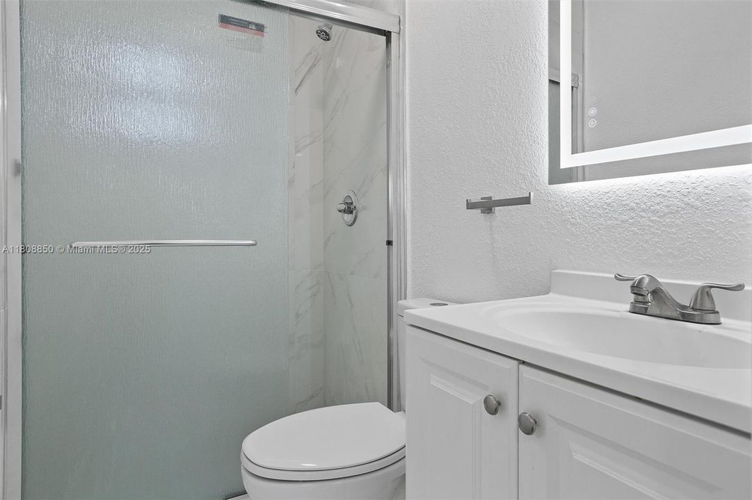 Recently Rented: $3,600 (3 beds, 2 baths, 1415 Square Feet)