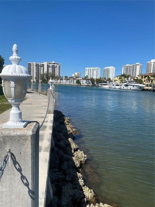 Recently Sold: $210,000 (2 beds, 2 baths, 1027 Square Feet)