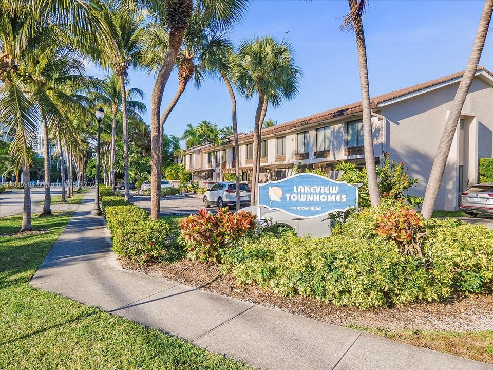 For Sale: $719,000 (3 beds, 2 baths, 1590 Square Feet)